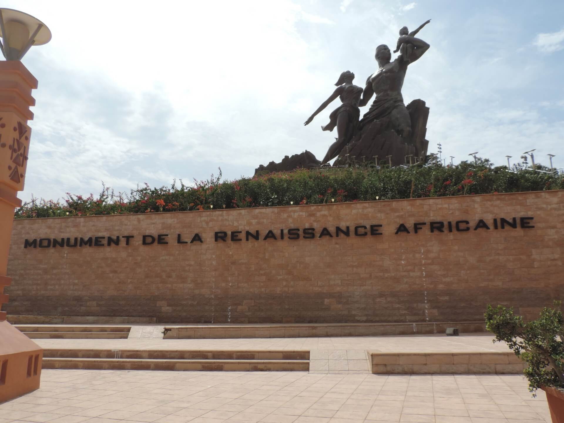 Dakar monument de la renaissance africaine