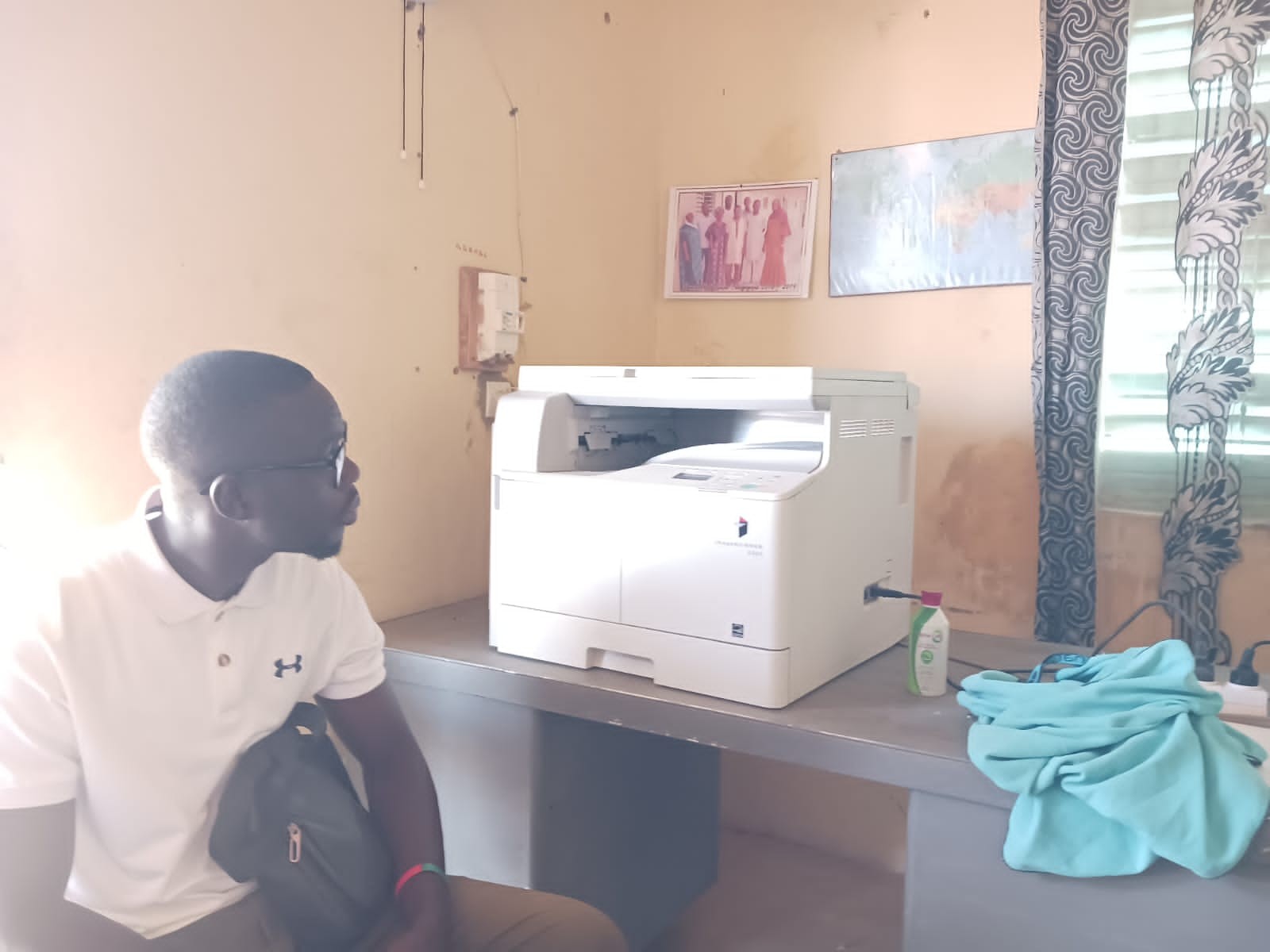 7 Remise officielle d'un photocopieur 1