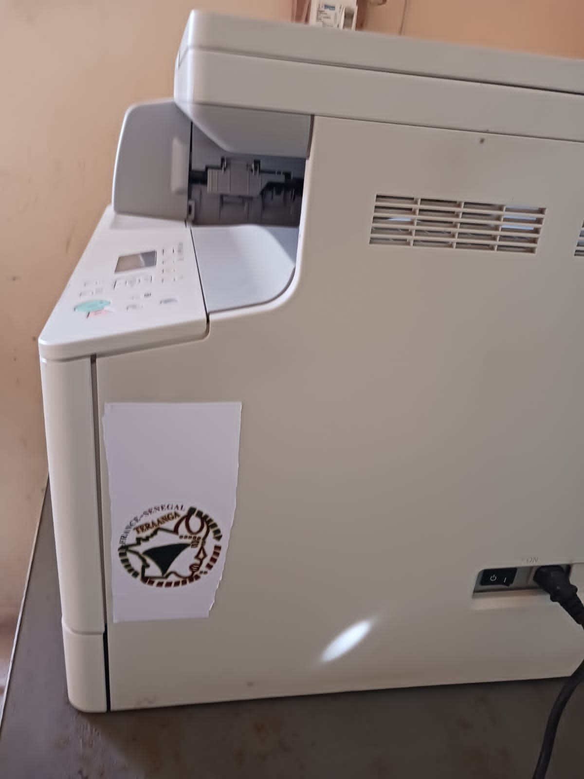 8 Remise officielle d'un photocopieur 2