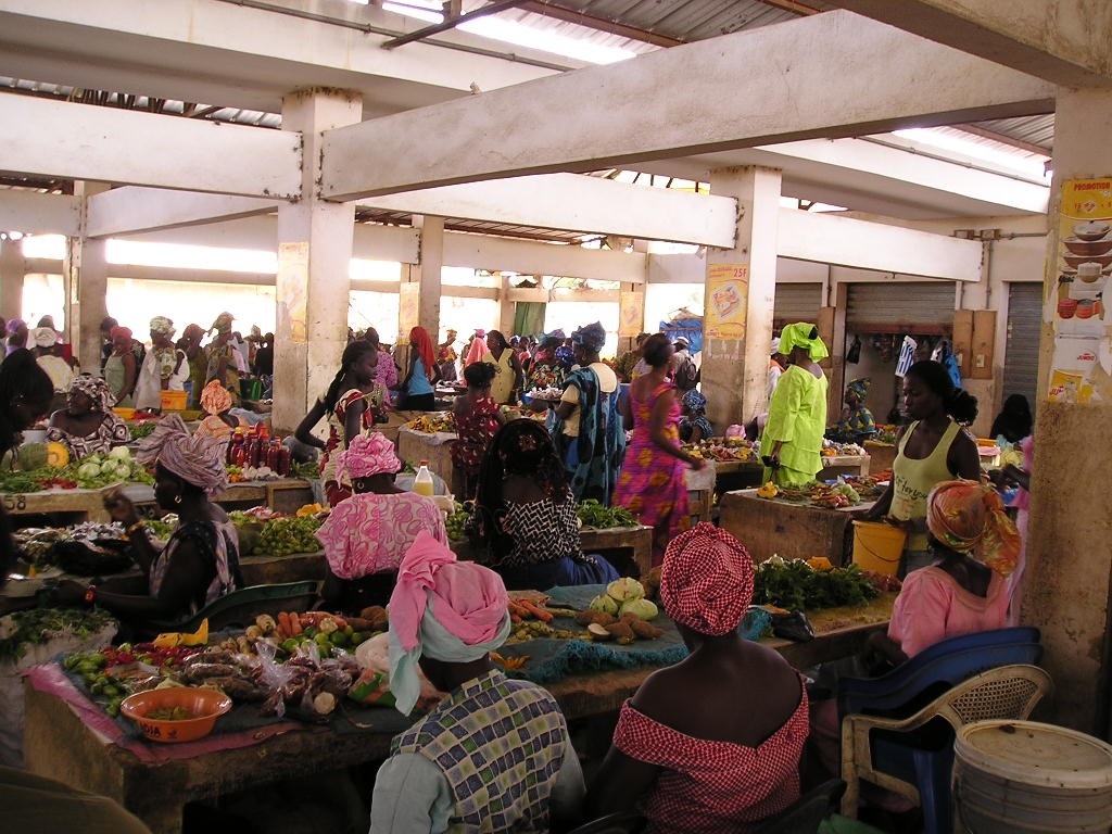 Le marché couvert de N'Guekokh